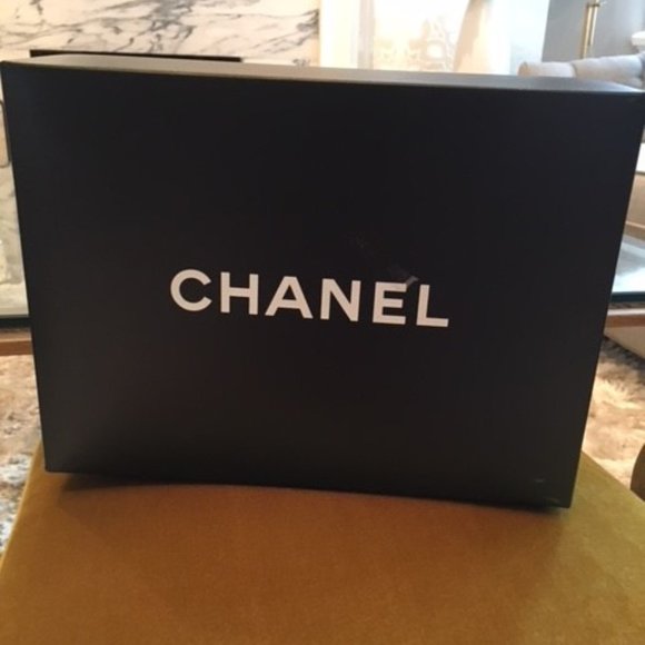 CHANEL front flap purse, peach/salmon - Picture 8 of 8